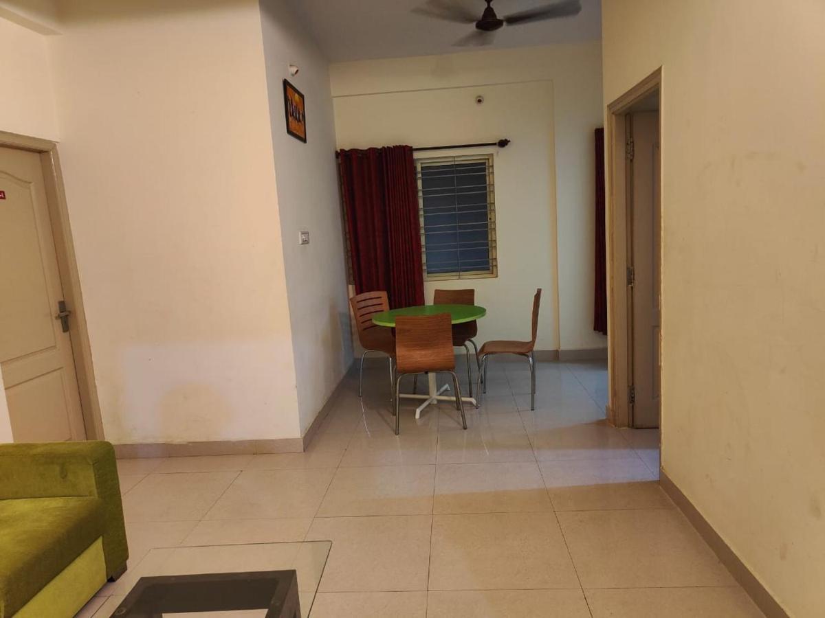 Pristine Inn Manyata Bangalore Eksteriør bilde